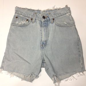 Distressed Levis 512 cut off shorts size 3